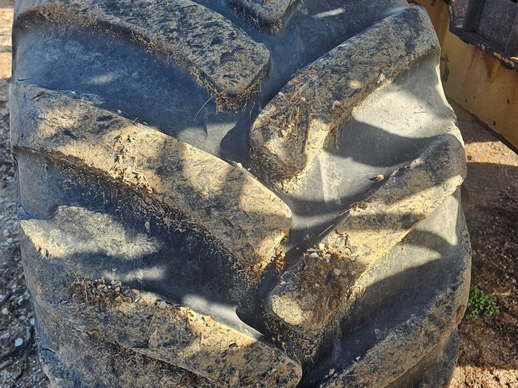 caterpillar-574-image-96