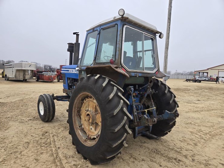 1978-ford-9700-image-12