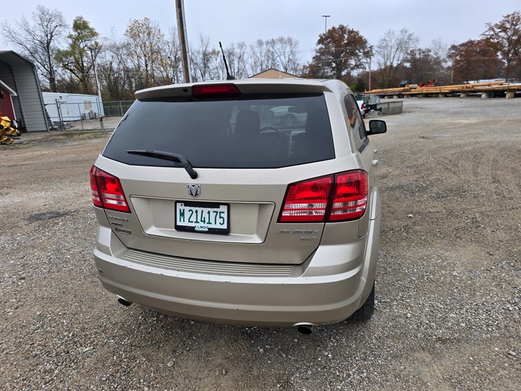 2009-dodge-journey-image-16