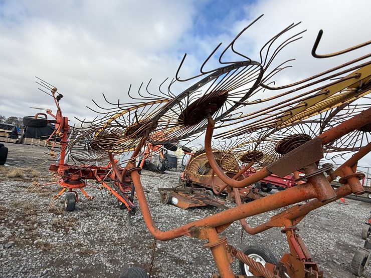 #22611-•-8-wheel-hay-rake-image-19