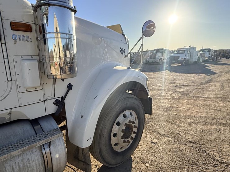 #1980-•-2008-international-eagle-day-cab-truck-tractor-image-25