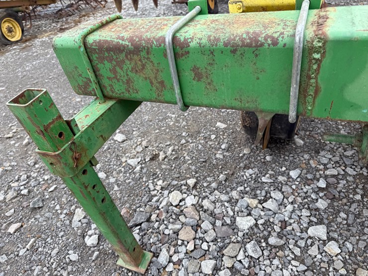 12-john-deere-12-image-17