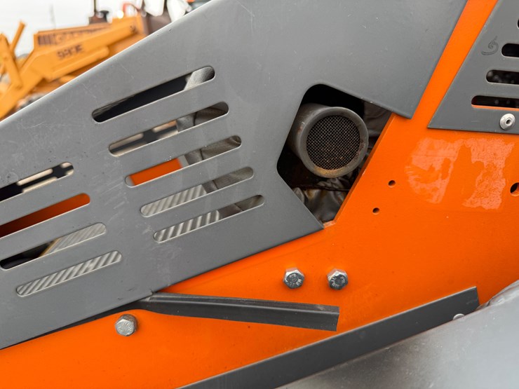 #101-•-2024-erie-industry-scl850-stand-on-skid-steer-loader-scl850562a1408-inv#33621-image-11