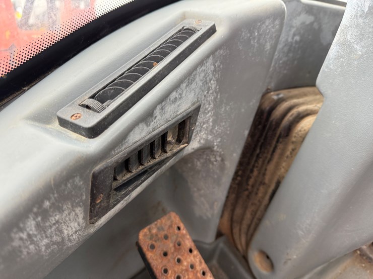 2007-volvo-l45b-image-45