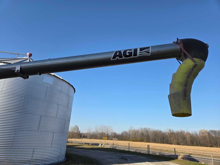 agi-mayrath-hx2-10"x63'-swing-away-auger-image-21