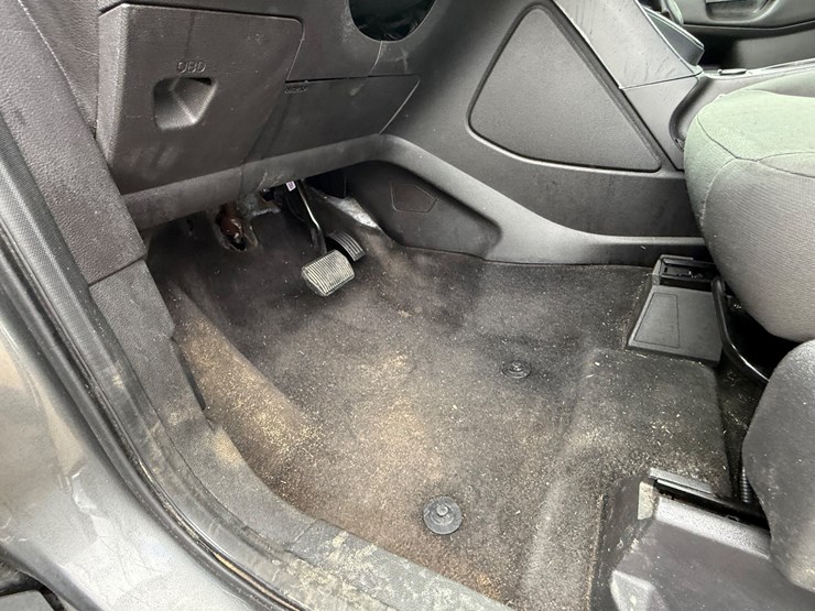 2014-ford-escape-image-25