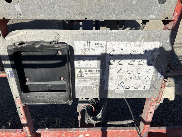 2017-skyjack-sj45t-image-14