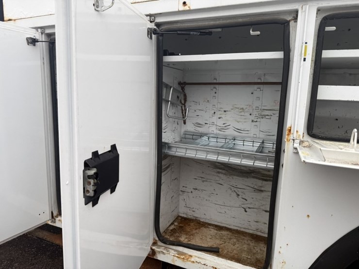 2013-international-4300-sba-image-33