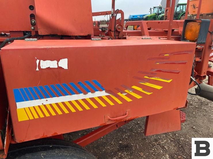 2002-new-holland-bb900-image-27