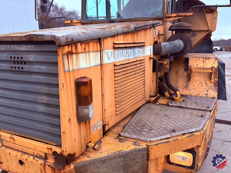 1995-volvo-a30-image-58