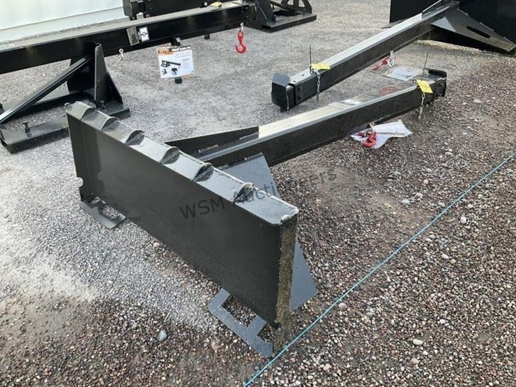 2025-giyi-tb47-telescopic-boom-for-skid-steer-image-1