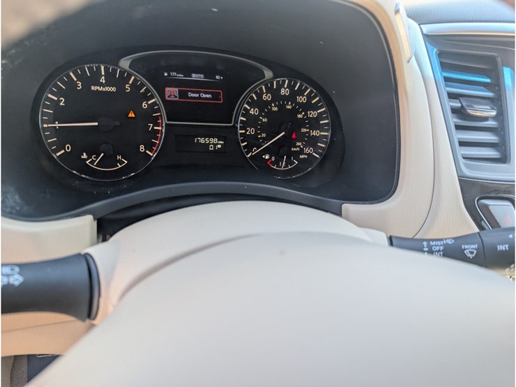 2014-nissan-pathfinder-image-14