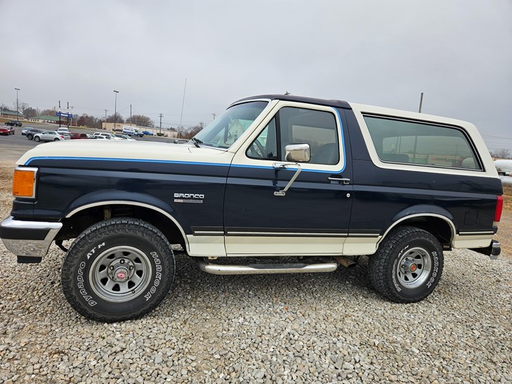 1989-ford-bronco-image-4