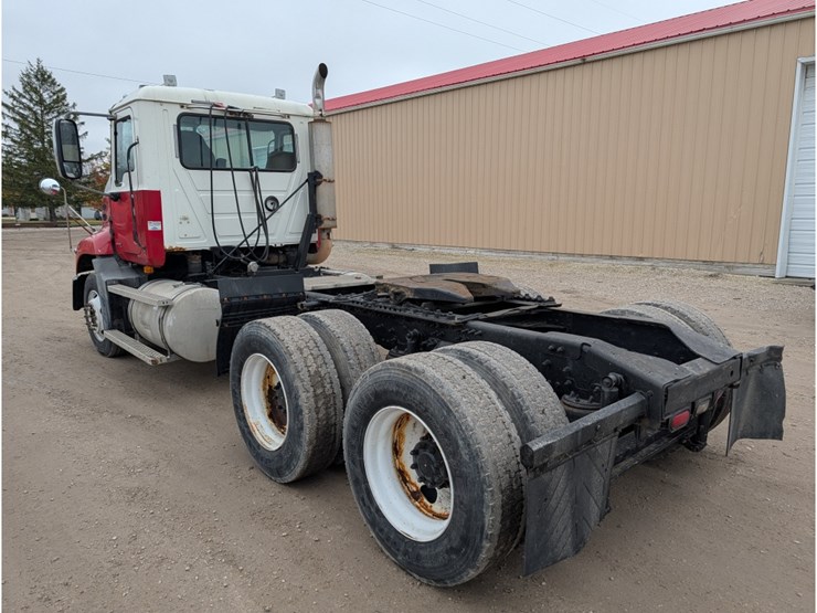 2007-mack-cxn613-daycab-image-5