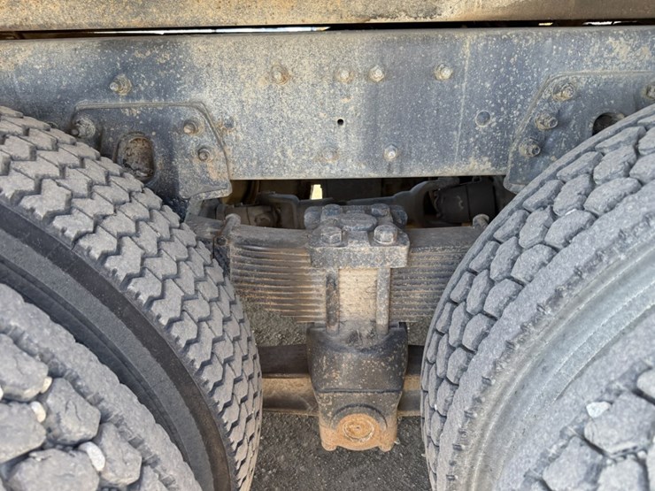 #1953-•-1998-ford-fuel-truck-image-77