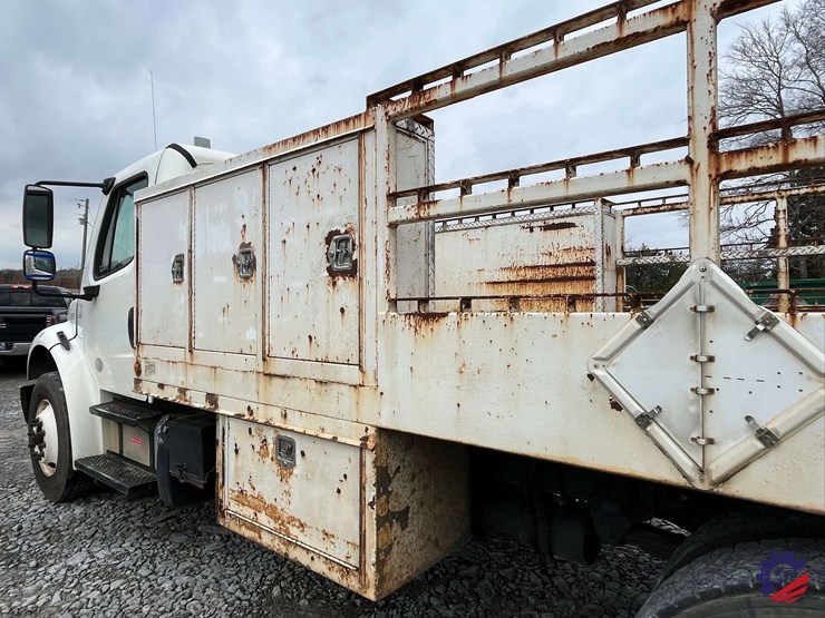 2017-freightliner-m2-s/a-tank-truck-image-28