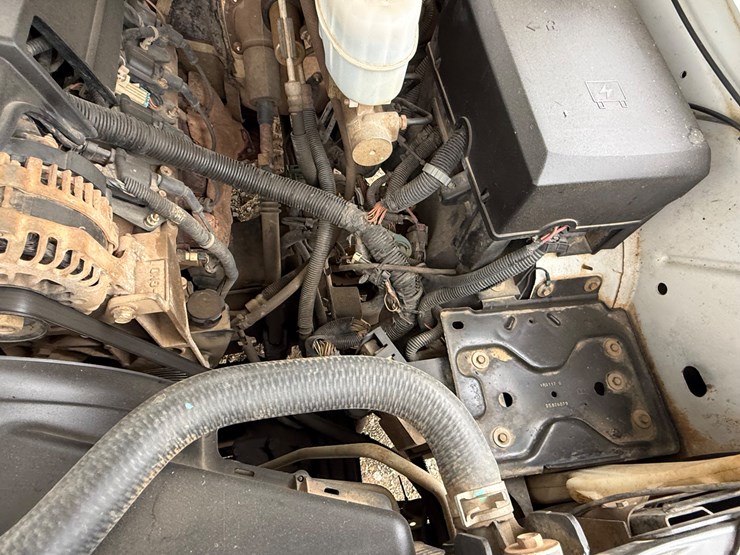 2012-chevrolet-suburban-image-44