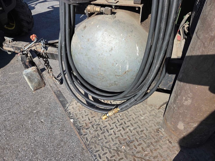 miller-bobcat-225g-image-5