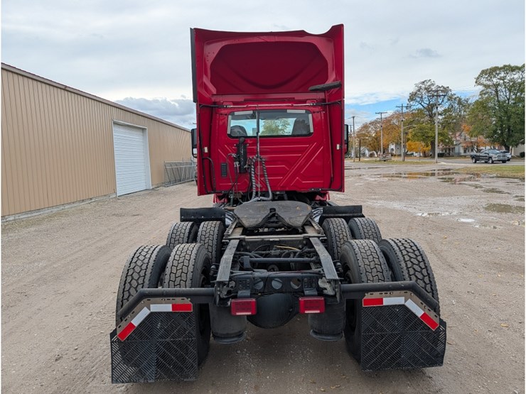 2019-international-lt-image-9