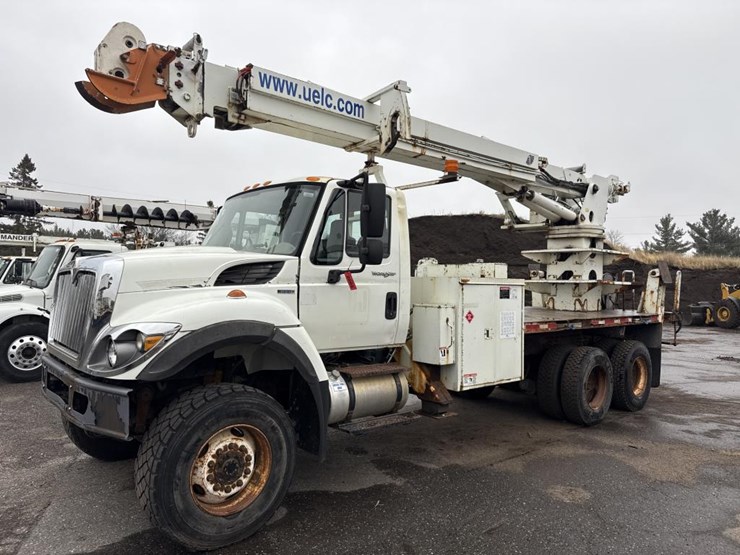 2002-international-7400-image-1