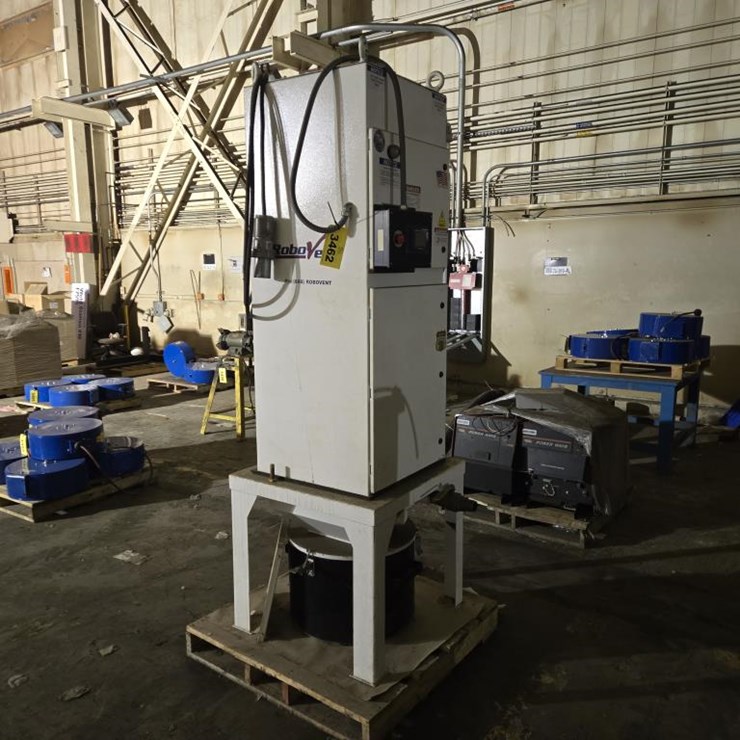 #3462 • RoboVent Industrial Air Filtration Unit