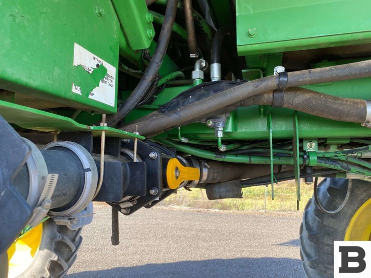 2013-john-deere-4830-image-21