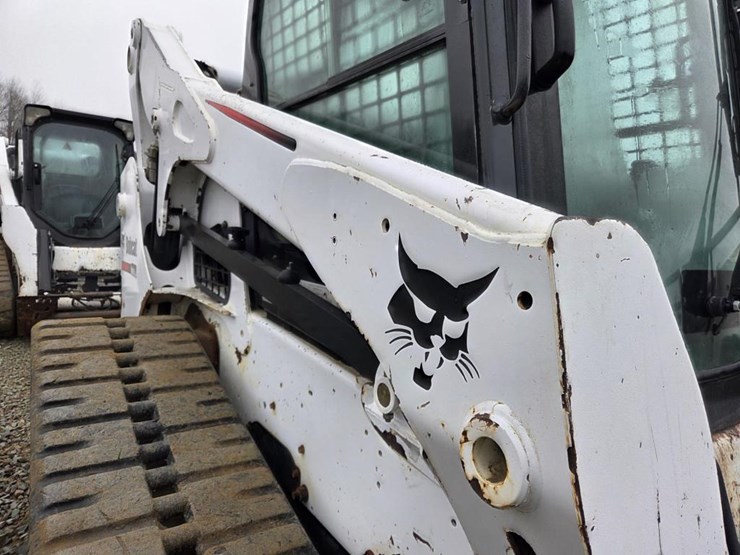 2013-bobcat-t770-image-14