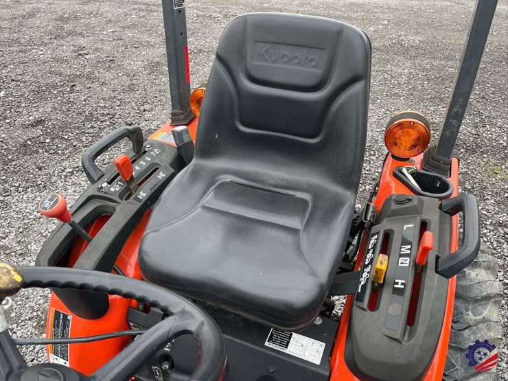 kubota-b2401d-farm-tractor-image-22