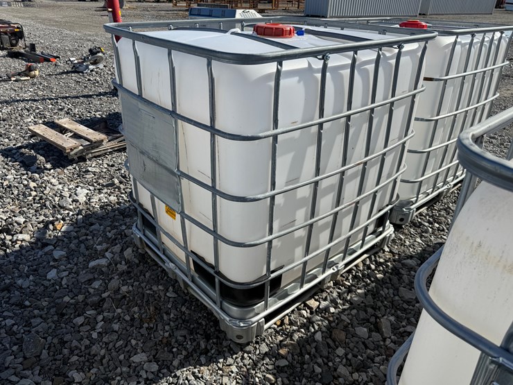 #22631-•-1000-gallon-poly-tank-w/-cage-image-1