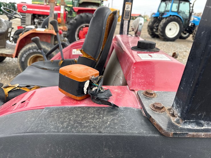 mahindra-2810-image-14