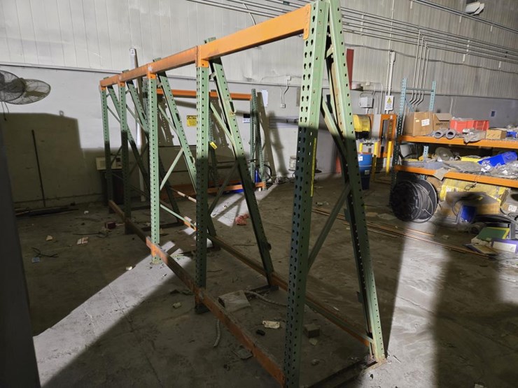 #3493-•-industrial-pallet-racking-image-4