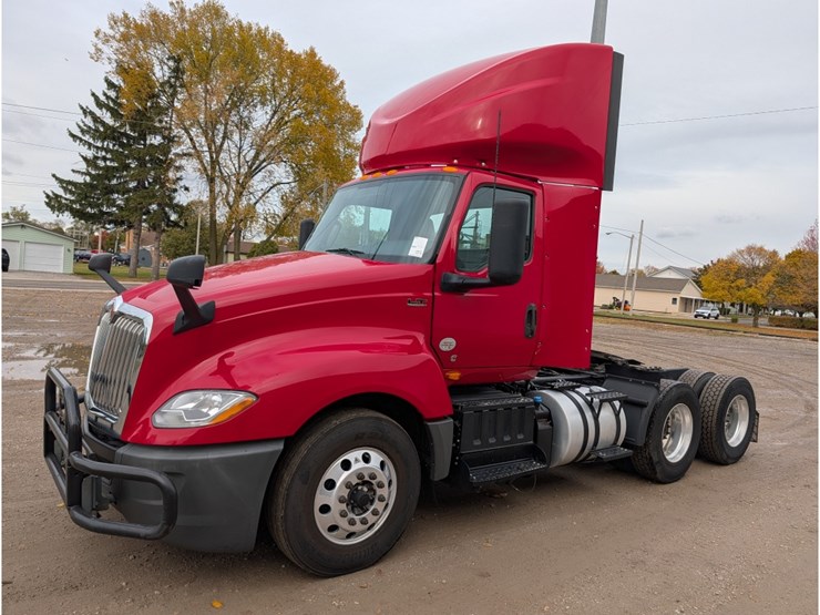 2019-international-lt-image-1