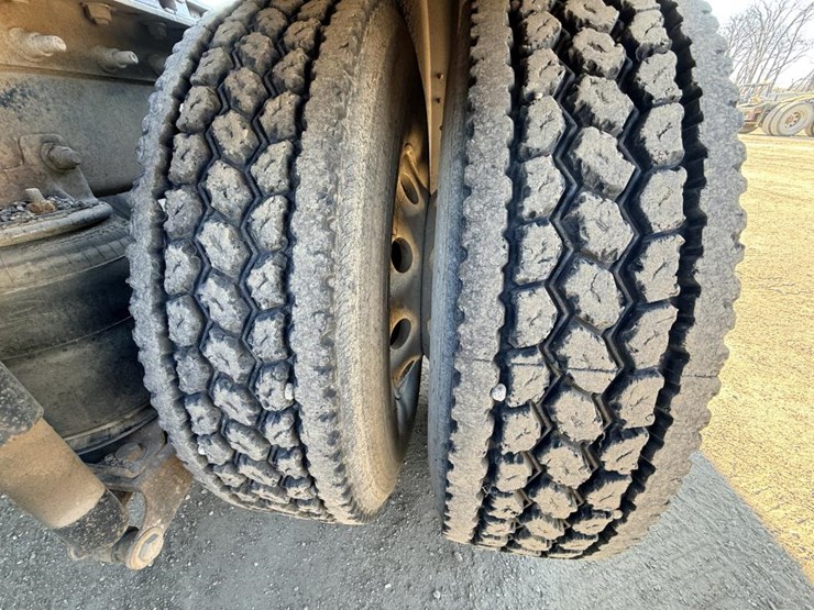 #1972-•-2008-international-eagle-day-cab-truck-tractor-image-60