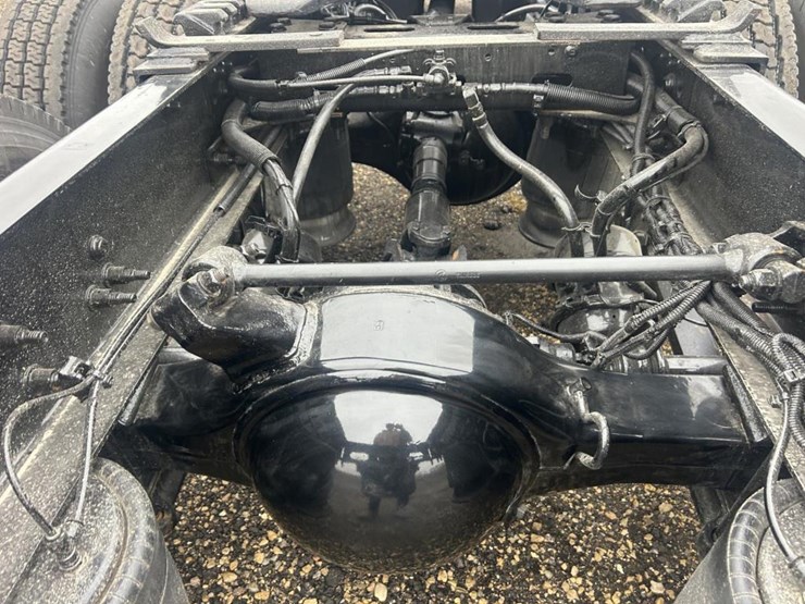 #1675-•-2016-freightliner-harrison-glider-kit-day-cab-truc-image-38