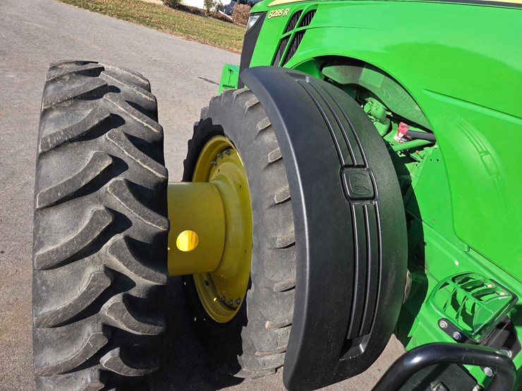 2012-john-deere-8285r-image-21