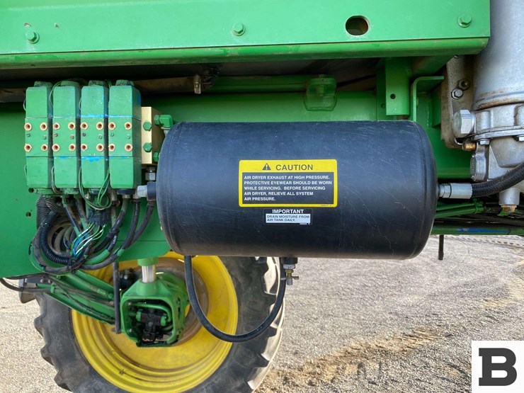 2013-john-deere-4830-image-46