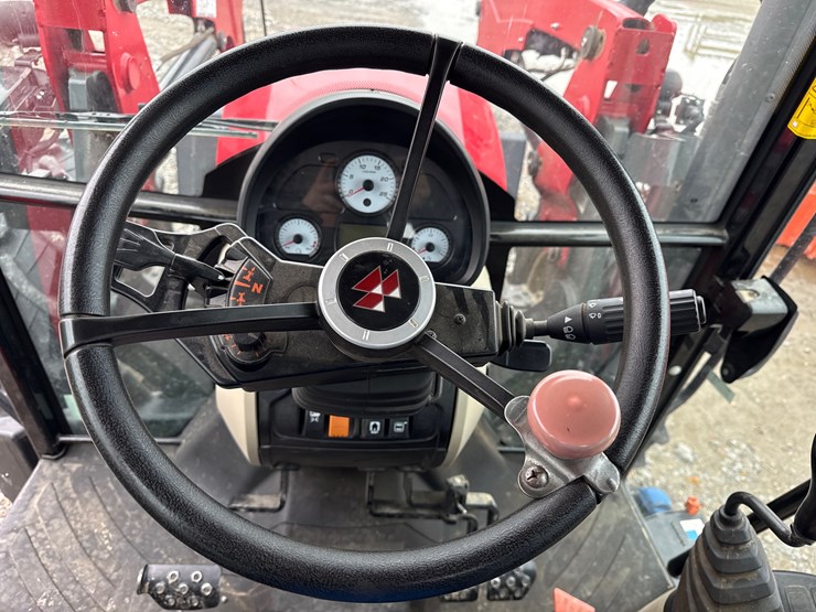 massey-ferguson-4709-image-31