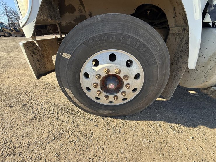 #1974-•-2008-international-eagle-day-cab-truck-tractor-image-54