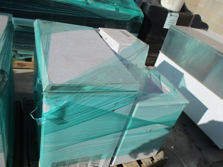 lot-of-(2)-mini-refrigerators-&-(1)-freezer-image-1