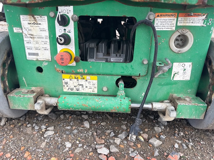 #97-•-skyjack-sj3219-scissor-lift-2207610-inv#33269-image-7