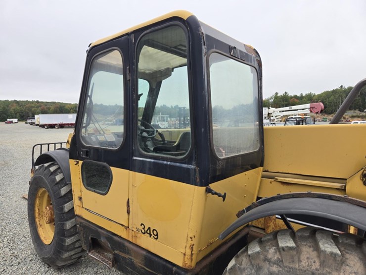 caterpillar-th83-image-43