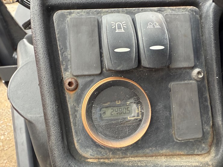 2018-jcb-509-42-image-27