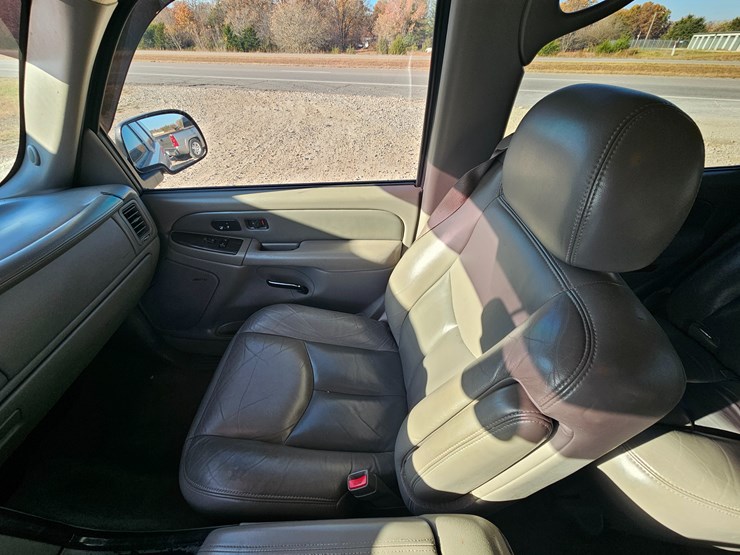 2004-gmc-yukon-image-30