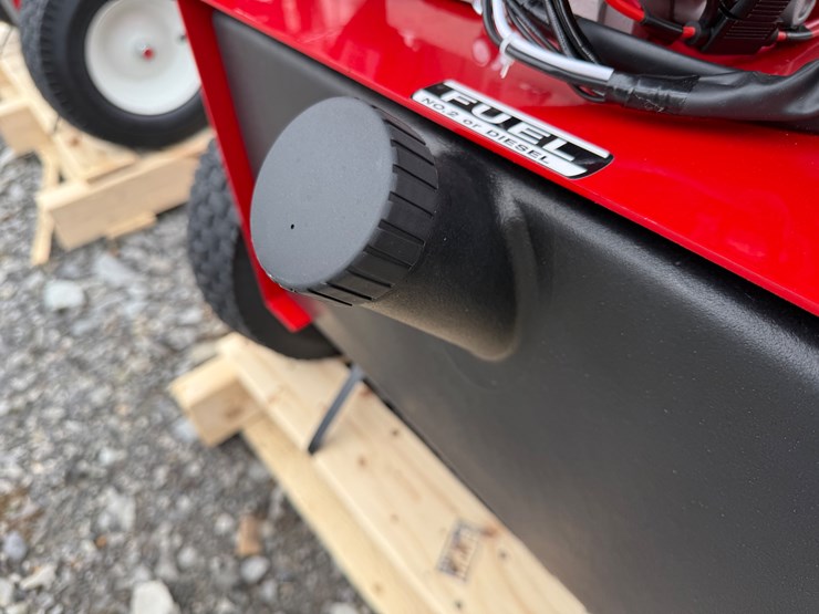 #3-•-unused-magnum-4000-series-hot-water-pressure-washer-254672-inv#33542-image-10