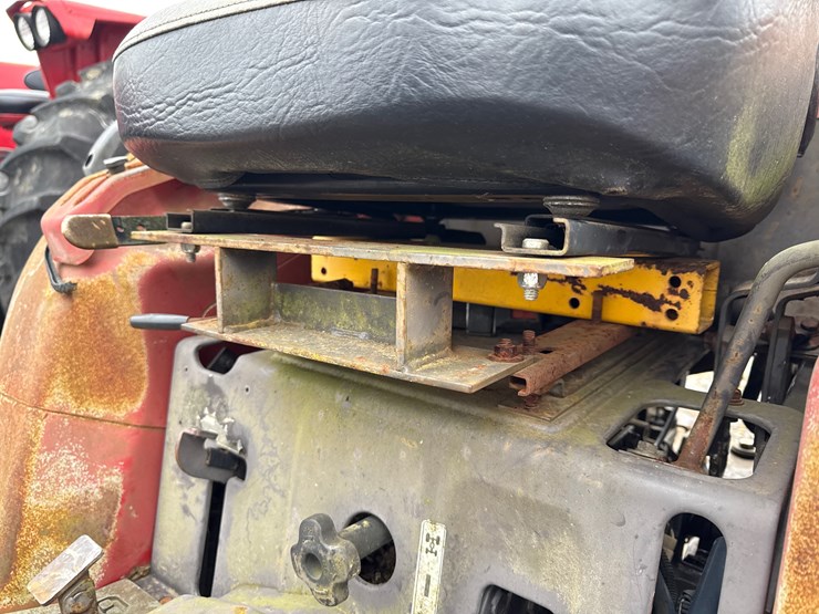 massey-ferguson-1210-image-23