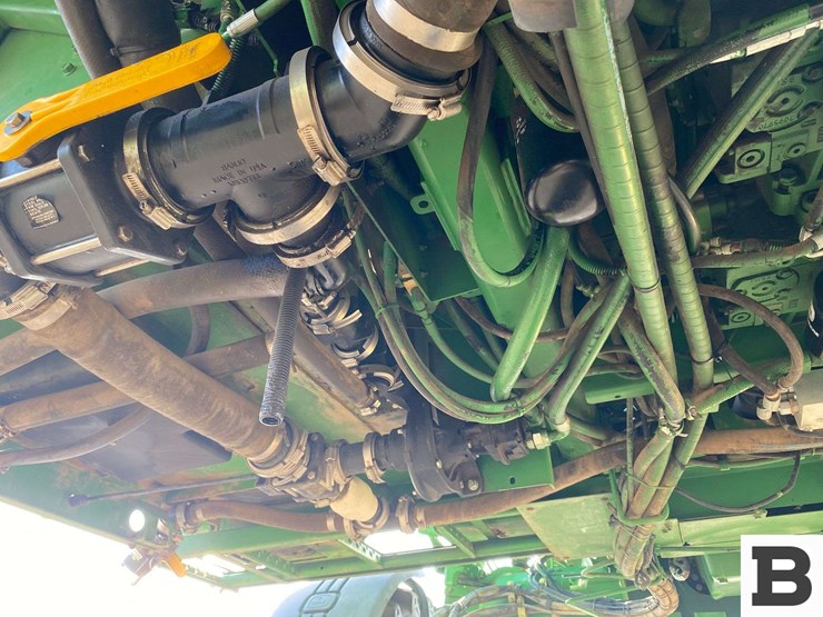 2013-john-deere-4830-image-30