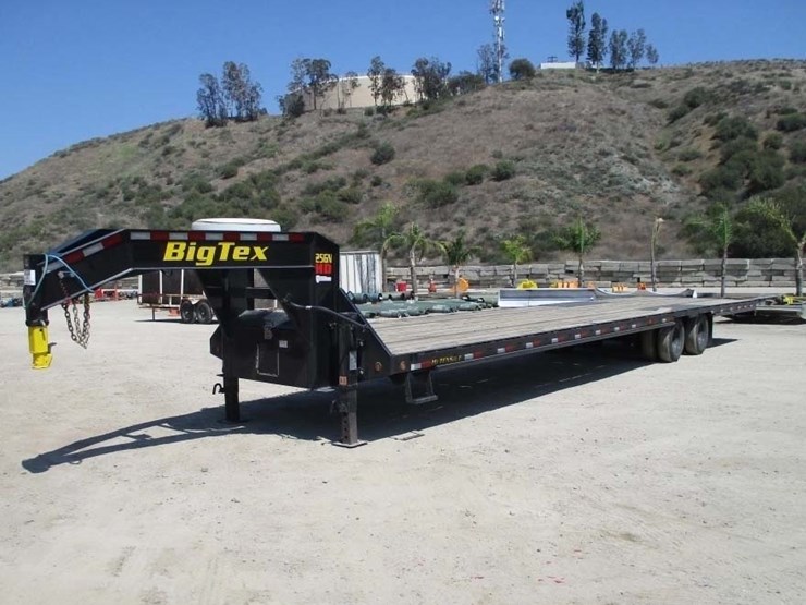 2025-big-tex-25'-gooseneck-image-1