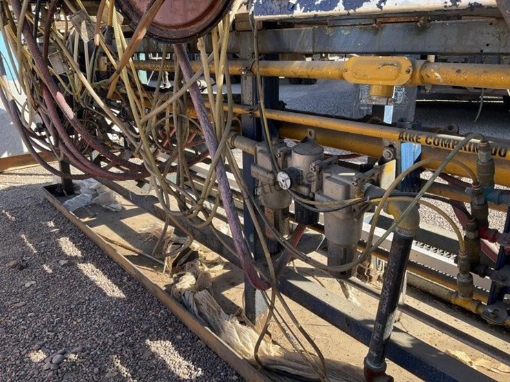 atlas-copco-control-stand-image-9