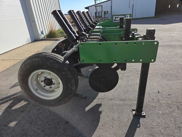 unverferth-zonebuilder-image-10