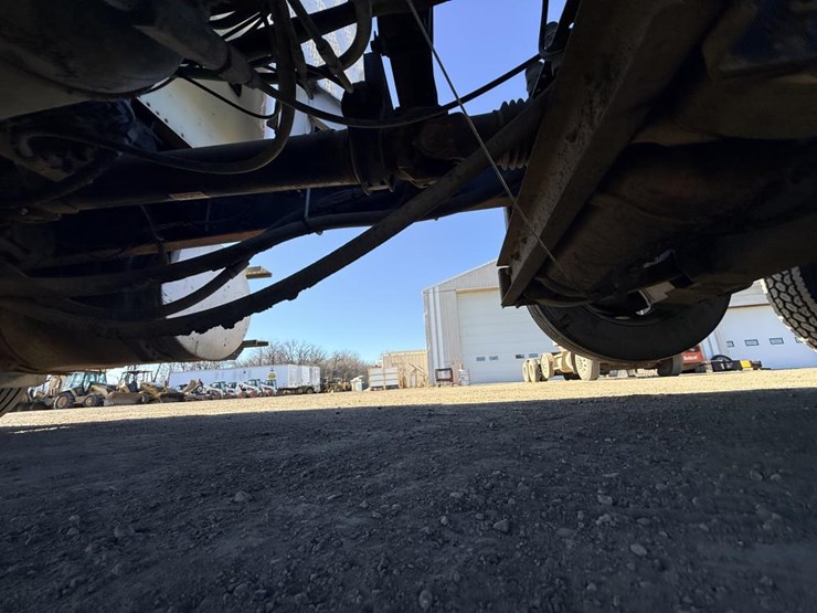 #1974-•-2008-international-eagle-day-cab-truck-tractor-image-51